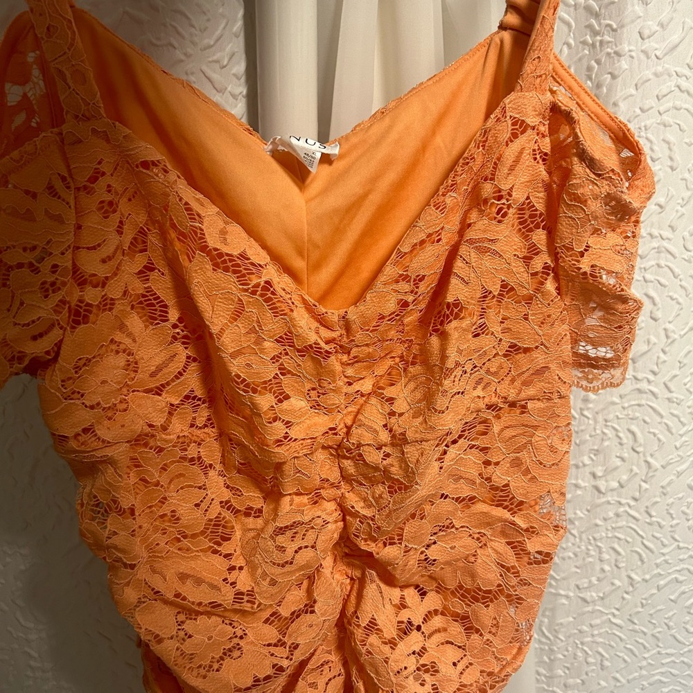 Orange Venus xl lace top